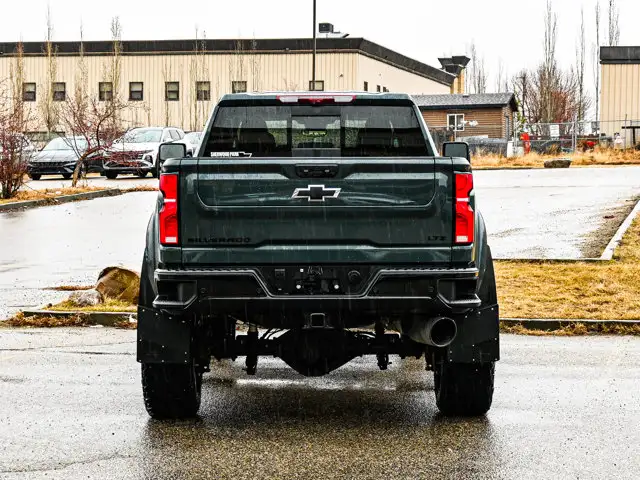 2025 Chevrolet Silverado 3500HD LTZ Trail Boss Edition - Photo 12