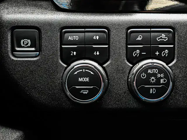 2025 Chevrolet Silverado 3500HD LTZ Trail Boss Edition - Photo 19