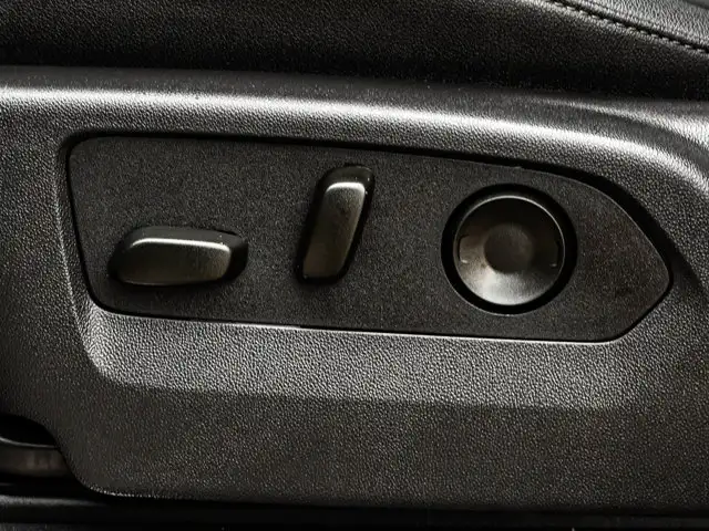 2025 Chevrolet Silverado 3500HD LTZ Trail Boss Edition - Photo 20