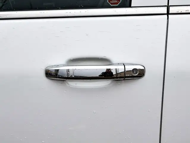 2017 Chevrolet Silverado 1500 LTZ 5.3L - Photo 8