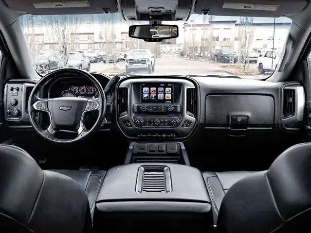 2017 Chevrolet Silverado 1500 LTZ 5.3L - Photo 30