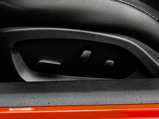 2016 Chevrolet Corvette Z51 3LT Convertible 6.2L - Photo 17