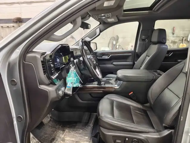 2024 GMC Sierra 1500 Elevation Preferred 5.3L X31 - Photo 8