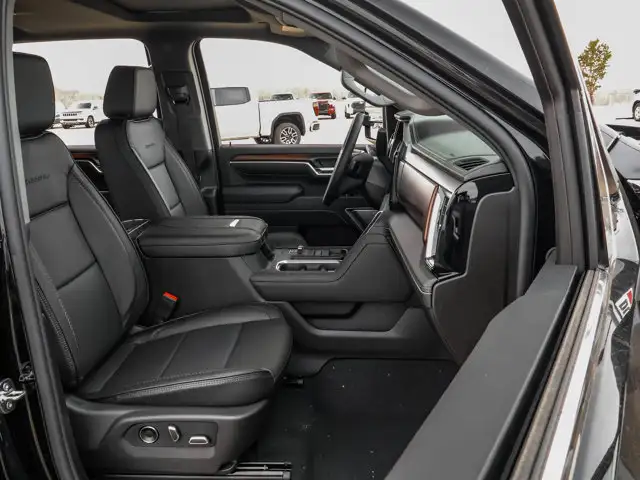 2026 GMC Sierra 3500HD Denali - Photo 15