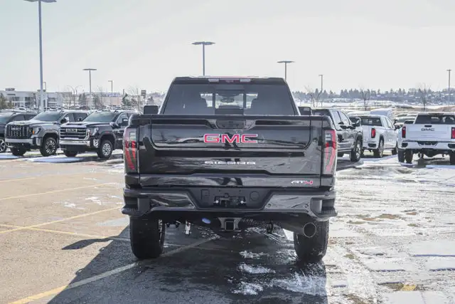 2026 GMC Sierra 3500HD AT4 - Photo 7