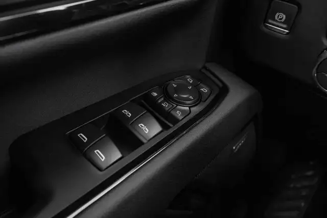 2026 GMC Sierra 3500HD AT4 - Photo 17