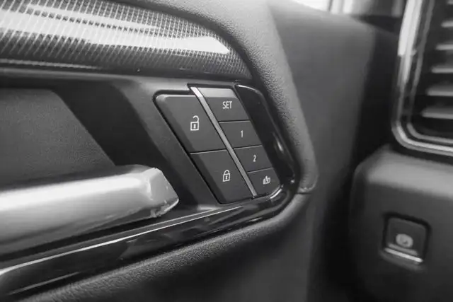 2026 GMC Sierra 3500HD AT4 - Photo 18