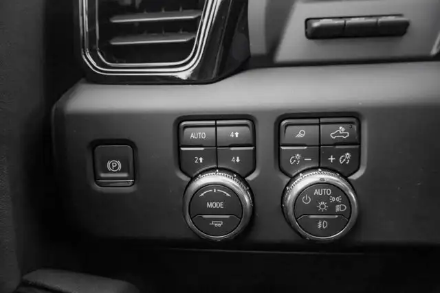 2026 GMC Sierra 3500HD AT4 - Photo 19