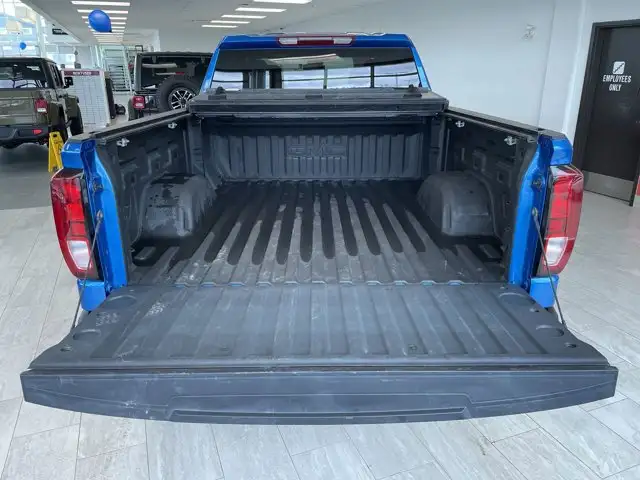 2024 GMC Sierra 1500 Elevation - Photo 13