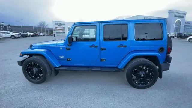 2015 Jeep Wrangler Unlimited Sahara - Photo 6