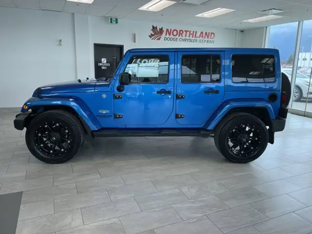 2015 Jeep Wrangler Unlimited Sahara - Photo 11