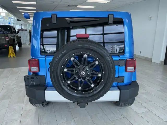 2015 Jeep Wrangler Unlimited Sahara - Photo 12