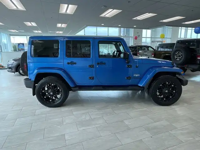 2015 Jeep Wrangler Unlimited Sahara - Photo 14