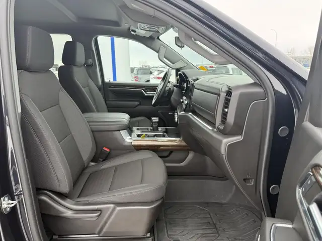 2024 GMC Sierra 1500 ELEVATION / 5.3L V8! / 6.5FT BOX! / TITANIU - Photo 11