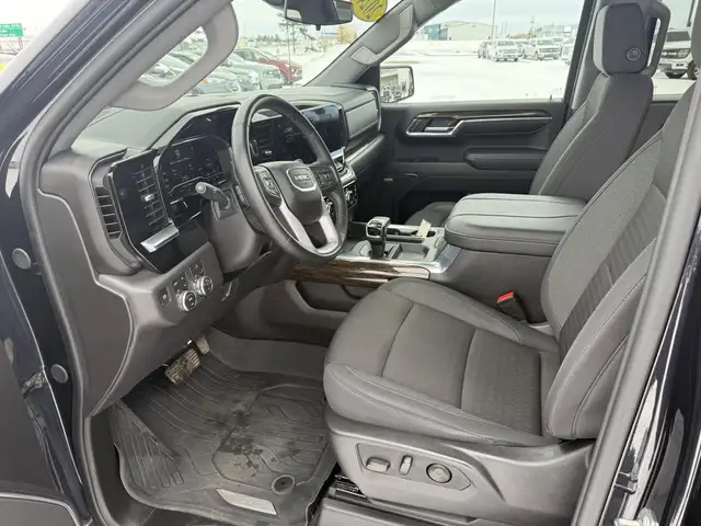 2024 GMC Sierra 1500 ELEVATION / 5.3L V8! / 6.5FT BOX! / TITANIU - Photo 12