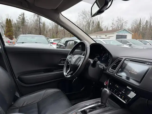 2016 HONDA HR-V EX-L W/NAVI | AWD | CLEAN CARFAX - Photo 11