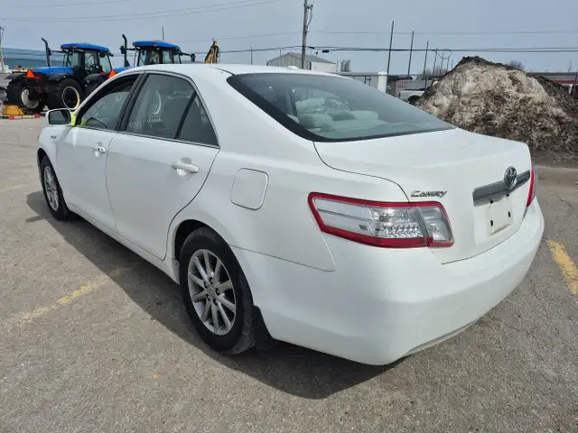 2011 Toyota Camry Hybrid - Photo 7