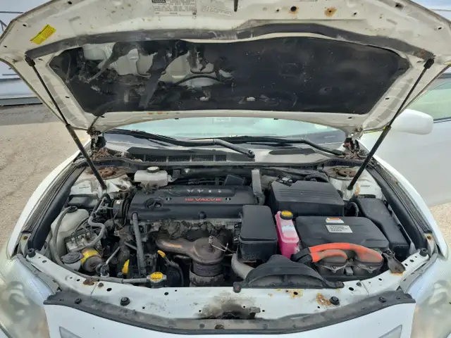 2011 Toyota Camry Hybrid - Photo 9