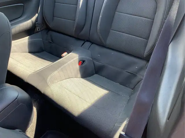 2015 Ford Mustang - Photo 14