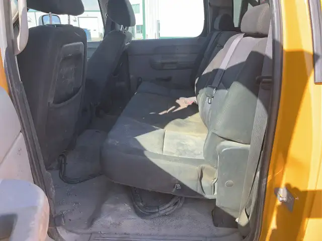 2011 GMC Sierra 2500HD - Photo 19