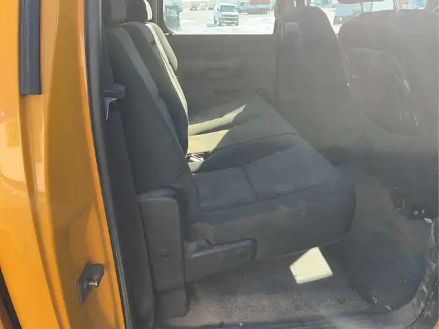 2011 GMC Sierra 2500HD - Photo 20