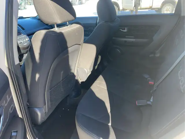 2013 Kia Soul - Photo 18