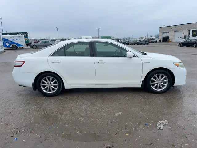 2010 Toyota Camry Hybrid - Photo 4