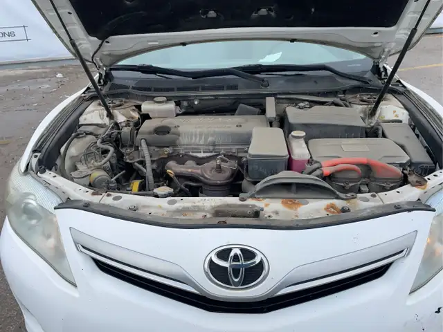 2010 Toyota Camry Hybrid - Photo 9