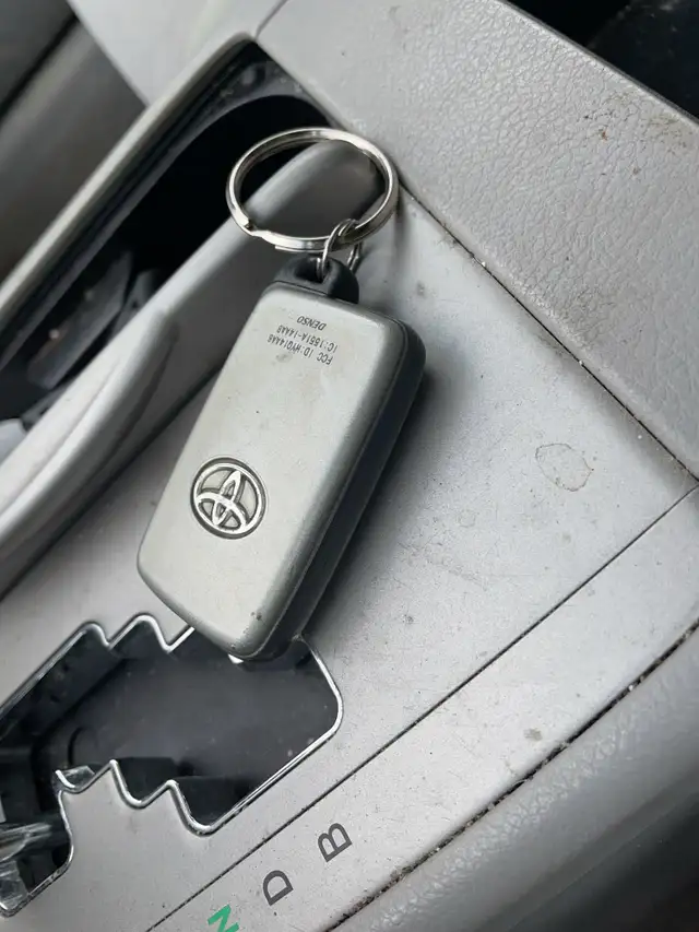 2010 Toyota Camry Hybrid - Photo 13