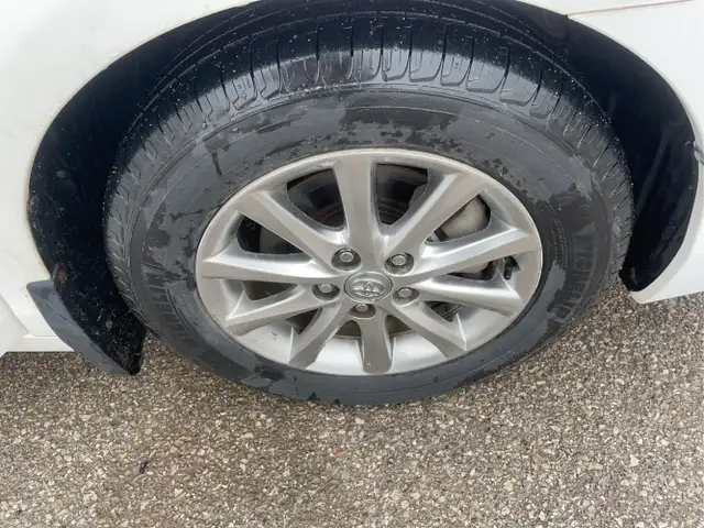 2010 Toyota Camry Hybrid - Photo 22