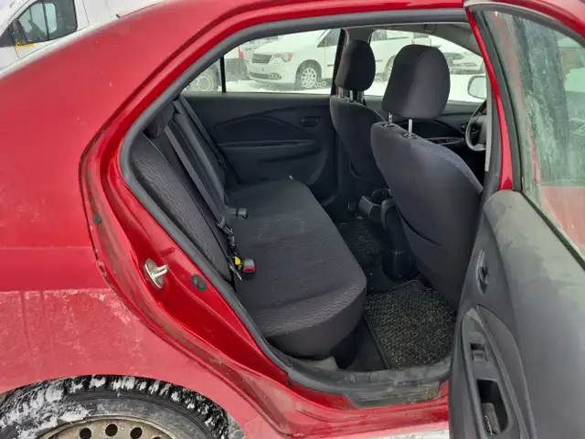 2009 Toyota Yaris - Photo 25