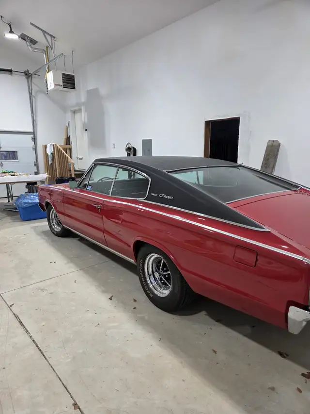 1967 Dodge Charger - Photo 3