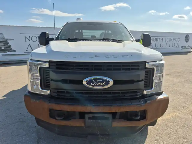 2017 Ford F-250 Super Duty - Photo 2