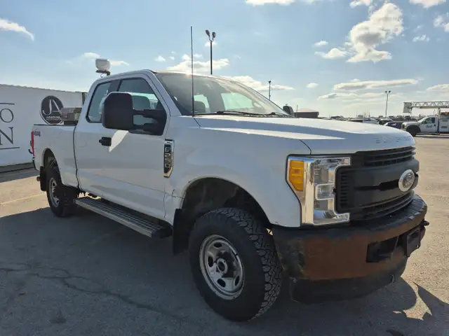 2017 Ford F-250 Super Duty - Photo 3