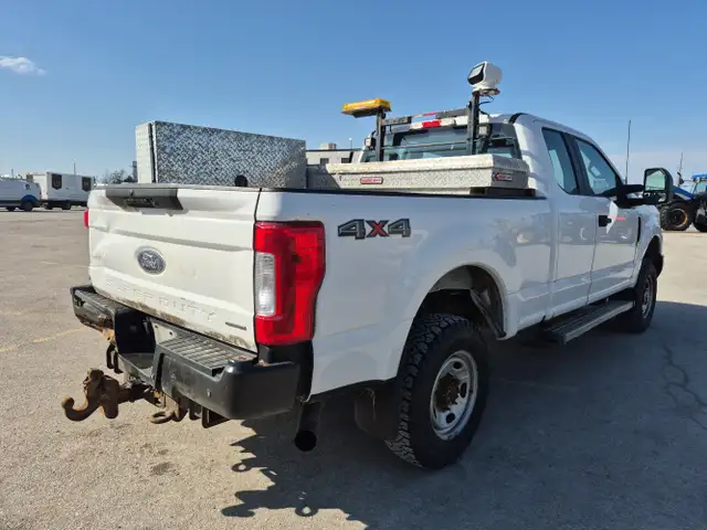 2017 Ford F-250 Super Duty - Photo 5