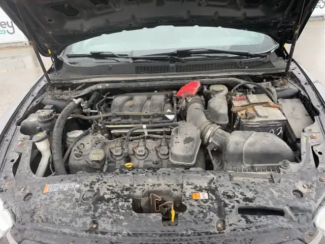 2015 Ford Taurus - Photo 9