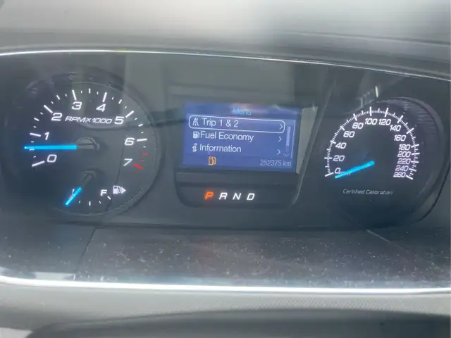 2015 Ford Taurus - Photo 11