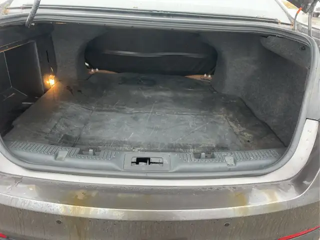 2015 Ford Taurus - Photo 17