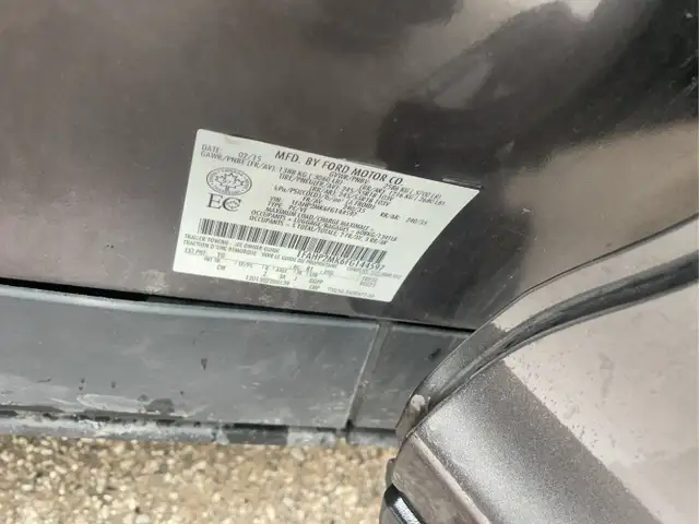 2015 Ford Taurus - Photo 25