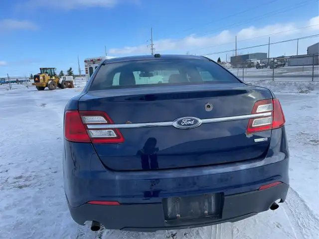 2017 Ford Taurus - Photo 6
