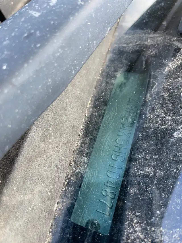 2017 Ford Taurus - Photo 15