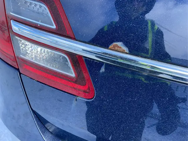 2017 Ford Taurus - Photo 25