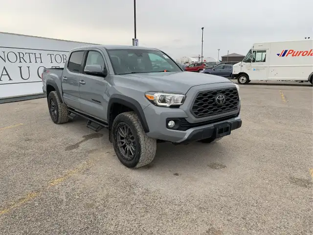 2020 Toyota Tacoma - Photo 3