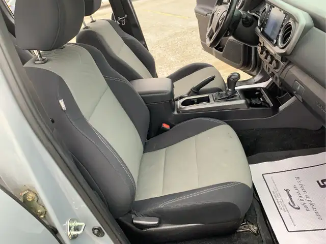2020 Toyota Tacoma - Photo 23