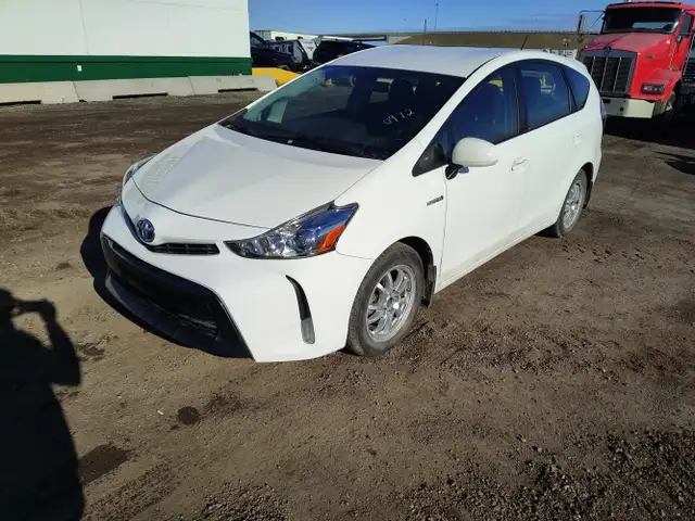 2017 Toyota Prius V
