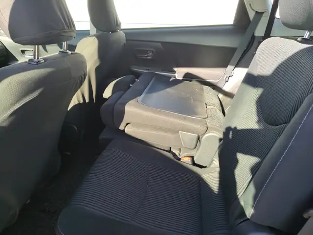 2017 Toyota Prius V - Photo 11