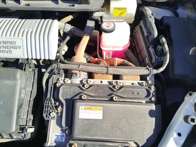 2017 Toyota Prius V - Photo 21