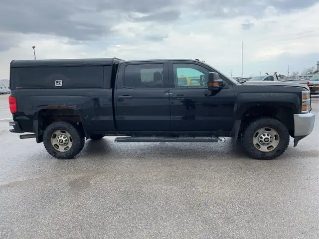2015 Chevrolet Silverado 2500HD - Photo 4