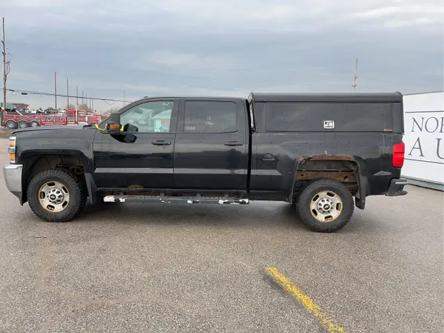 2015 Chevrolet Silverado 2500HD - Photo 8
