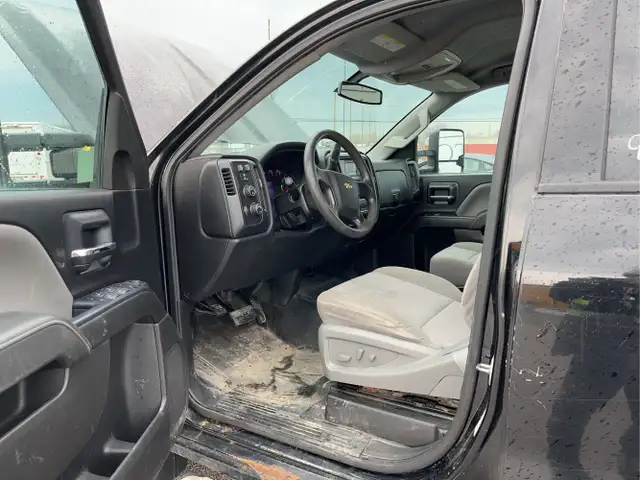 2015 Chevrolet Silverado 2500HD - Photo 10